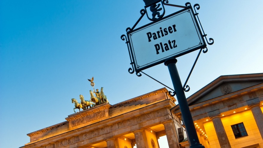 Brandenburger Gate at the Pariser place Brandenburger Gate at the Pariser place